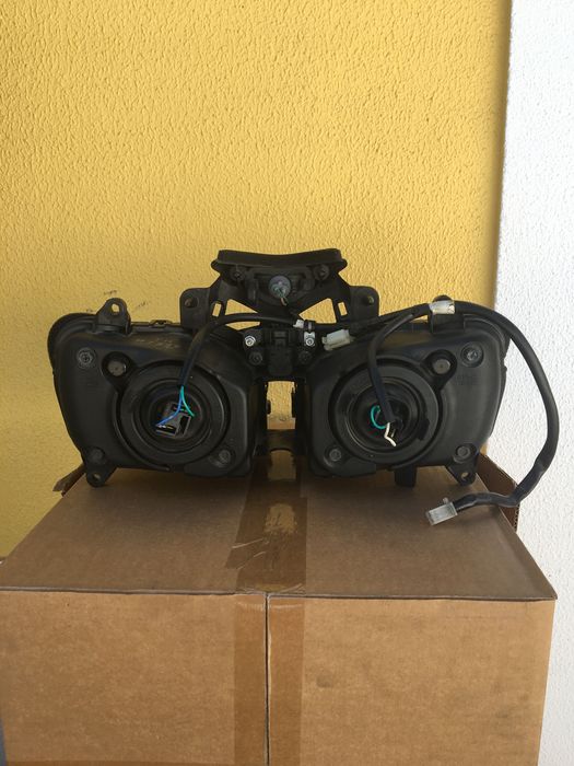 Farol frente Honda Cbr125