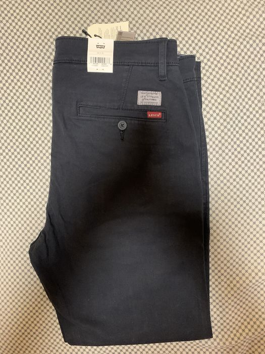 Levis XX Chino нові