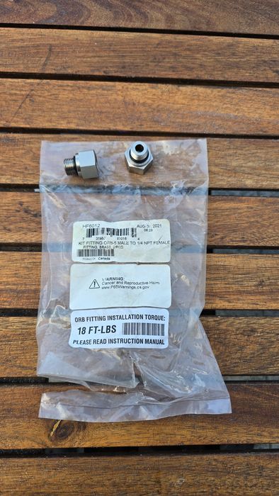 Króciec łącznik prosty 1/4 "NPT SeaStar HF6012