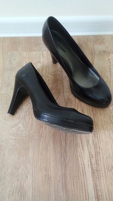 Buty na obcasie czarne