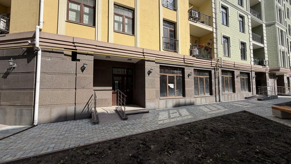 Оренда приміщення на вул. Дегтярна, 20 на 121,2 м², від власника