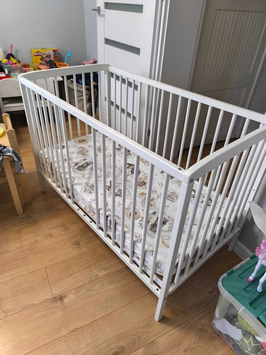 Łóżeczko dziecięce 120*60 z materacem