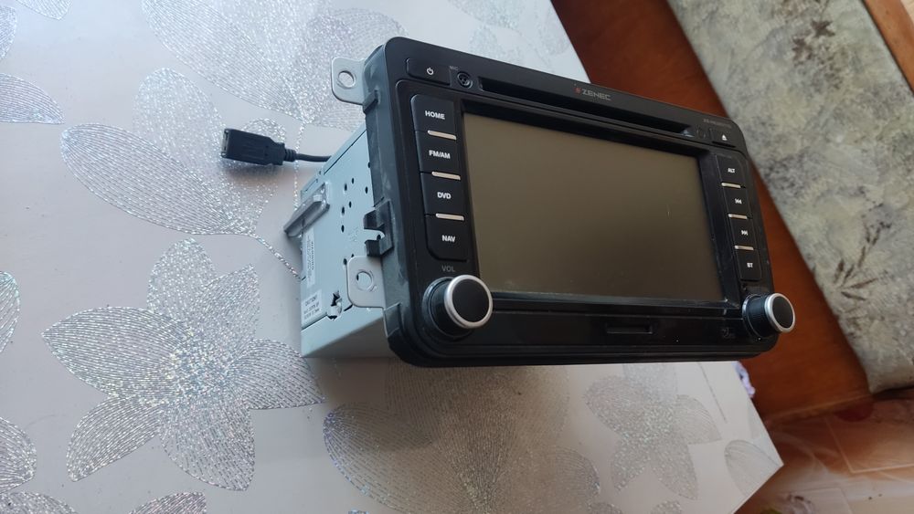 Оригінальна штатна магнітола шкода Октавія а5