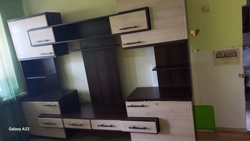 Продам    стінку