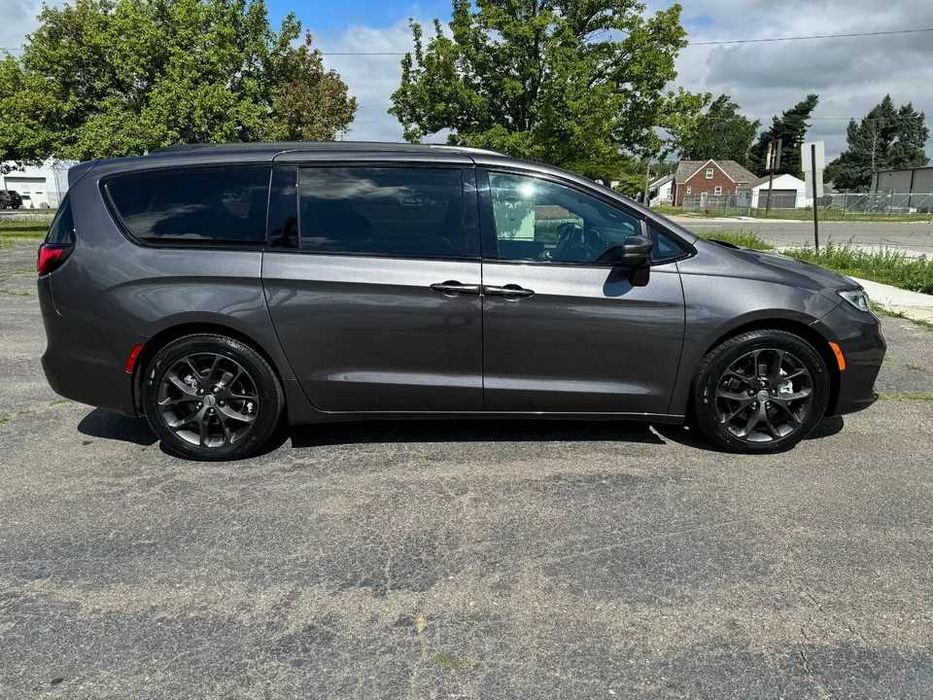2021 Chrysler Pacifica