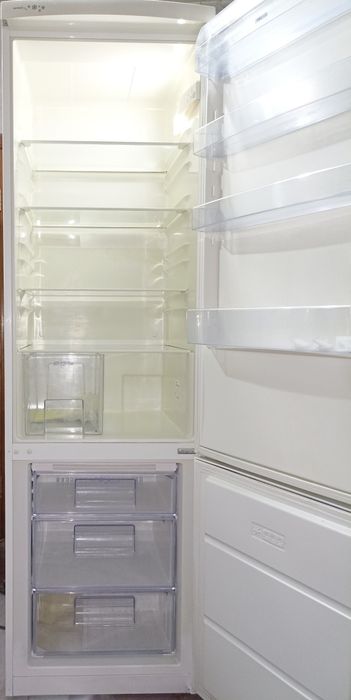 Zanussi No Frost холодильник