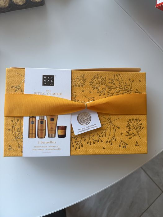 Набір Rituals новий 1360