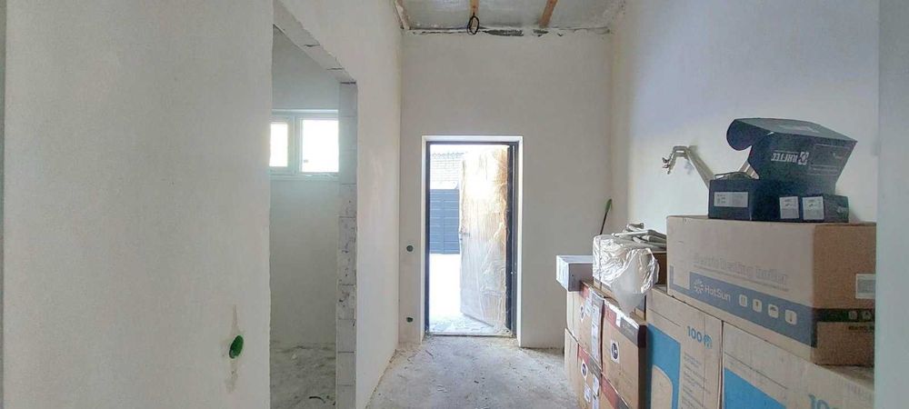 Нові Петрівці, дуже стильний сучасний будинок 100 кв.м