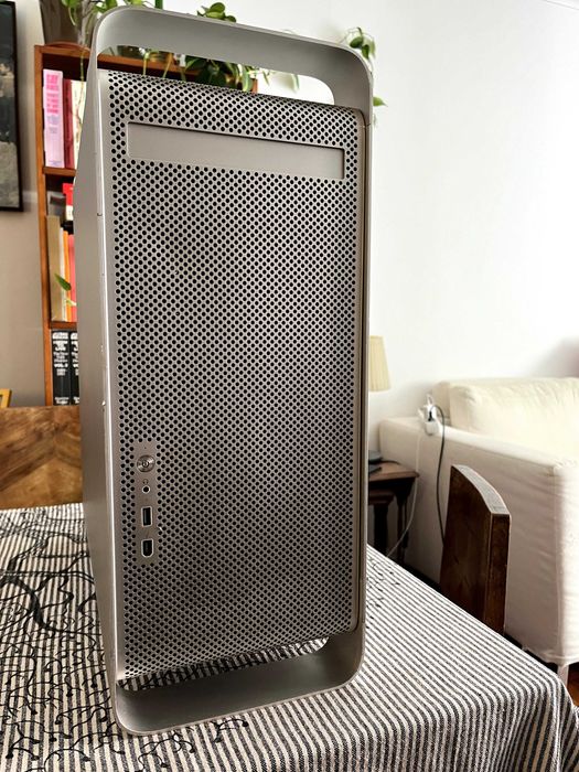 Apple Power Mac G5 - 2.0 DP (PCI-X) - 8GB RAM - Working64586073297411124