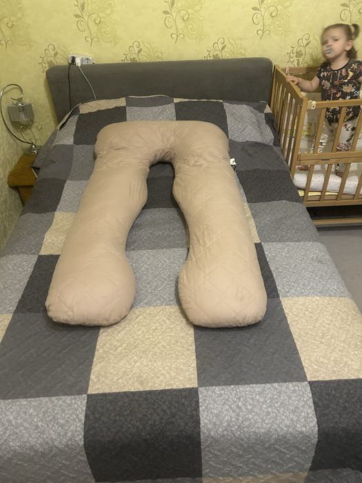 Полушка для вагітних