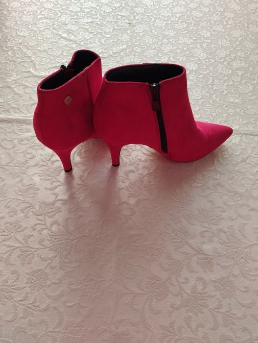 Bota/Botins vermelho