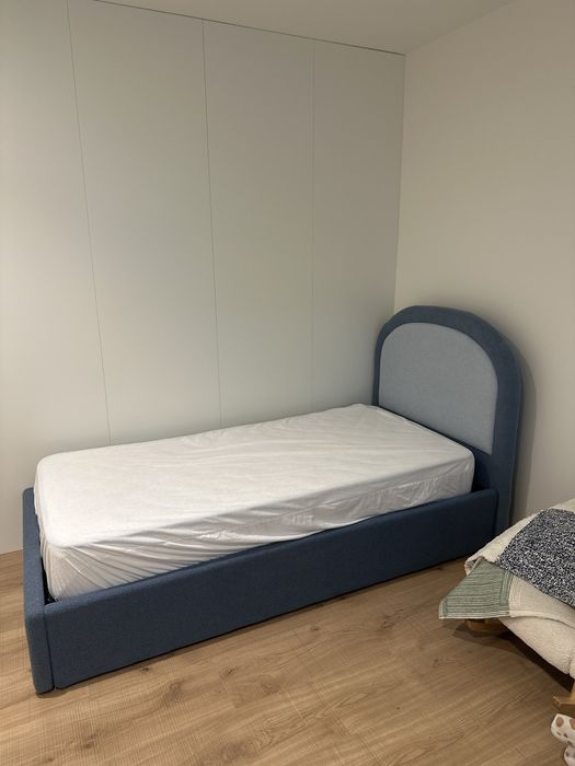 Cama SKLUM + Colchao 90x1,90