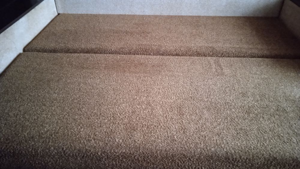 Продам большой диван, раскладной.