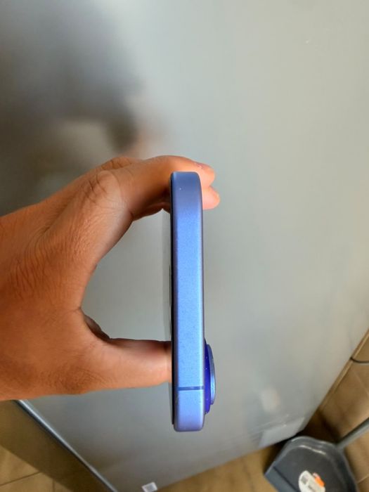 Iphone 16 Azul “128GB” Cabos originais