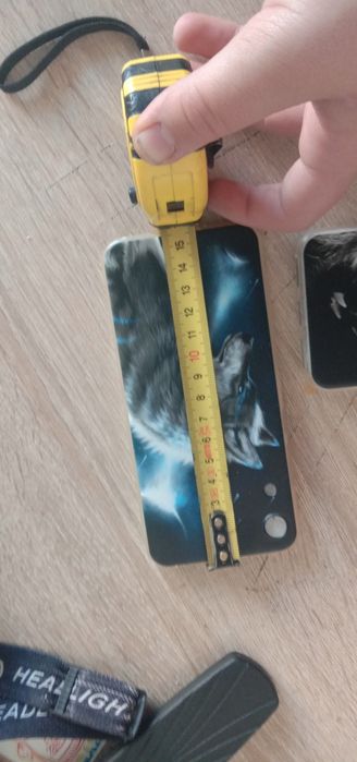 Чехлы для телефонов