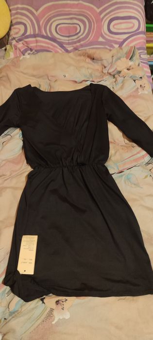 Zwiewna czarna sukienka