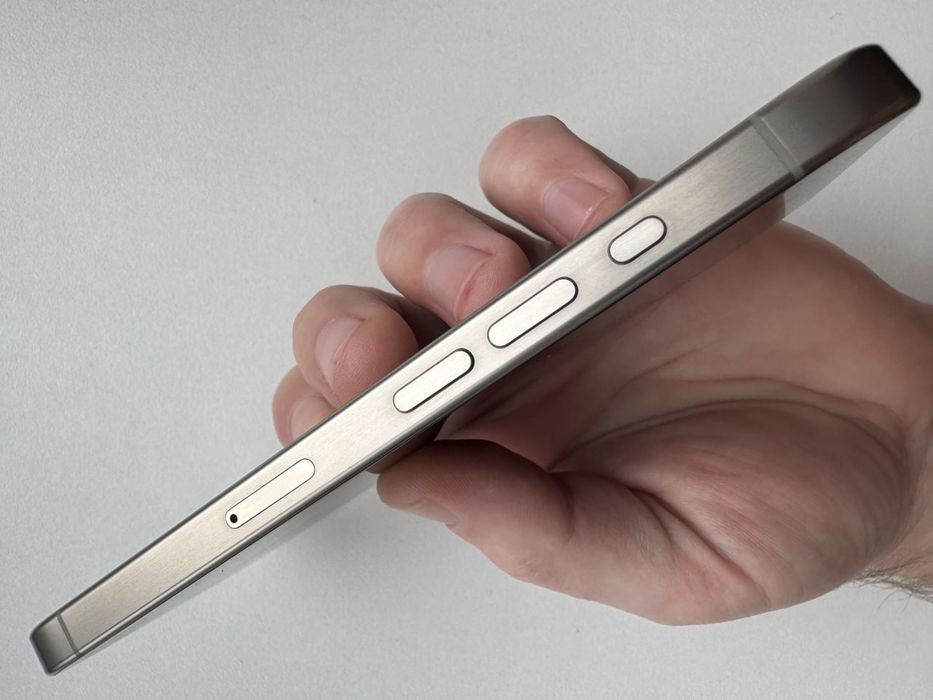 iPhone 15pro 128гб