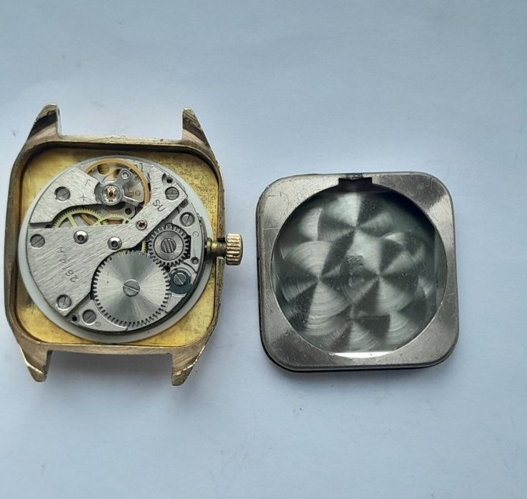 Часы женские Ракета, позолота Au1