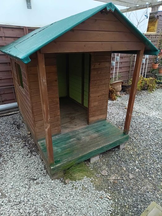 Domek drewniany dla dzieci