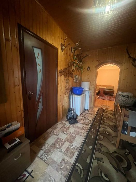 Продаж будинку в с. Крушельниця з великою ділянкою