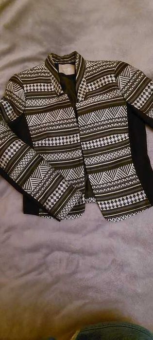 Żakiet czarny we wzory