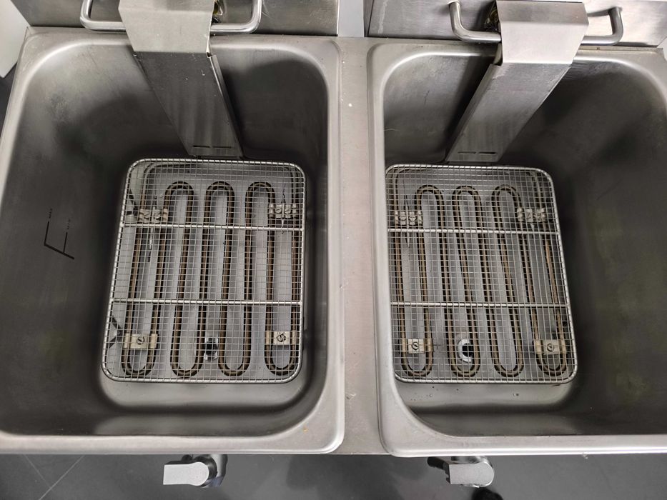 Fritadeira dupla METRO Professional 6500W – como nova