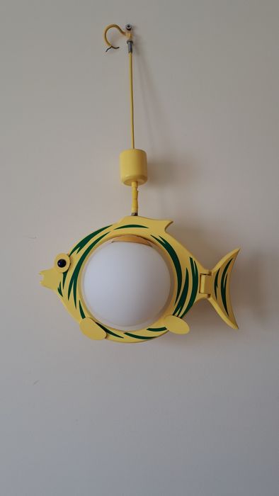 Candeeiro em forma de peixe
