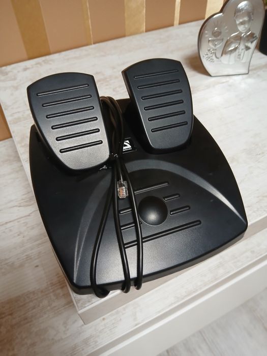 Продам ігровий руль стан чудовий