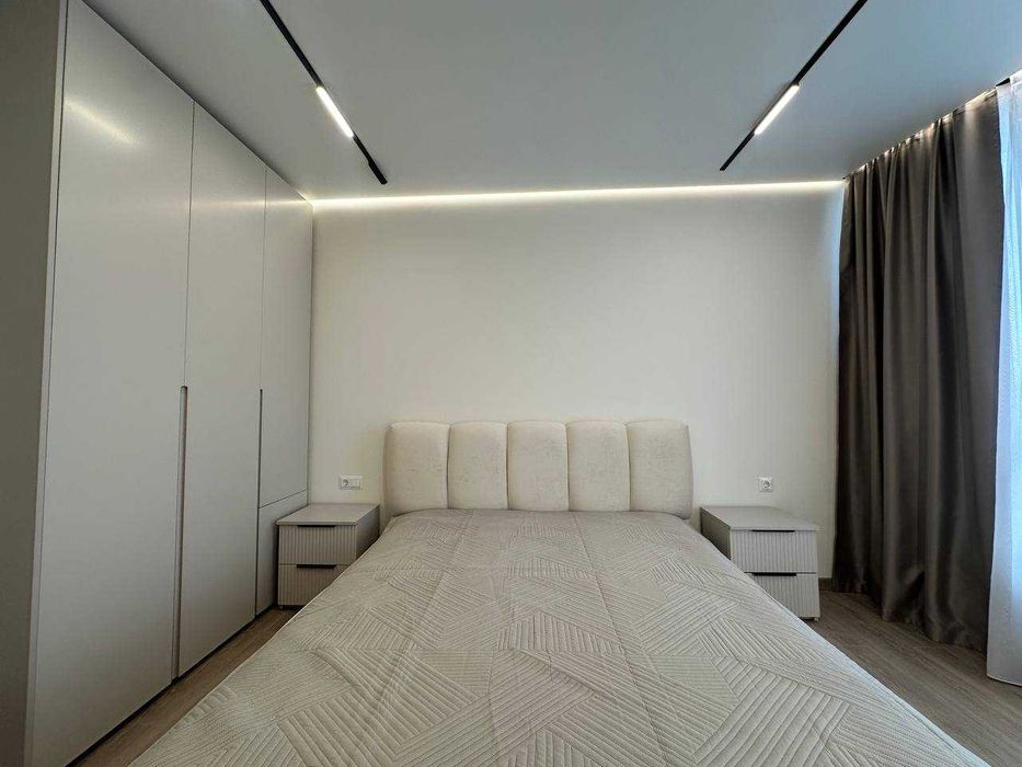 Продаж 2 к квартири в центрі міста