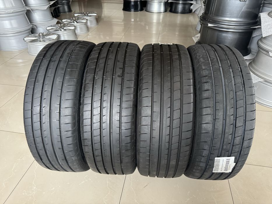 Шини літні 235/45/20 Goodyear 235 45 20