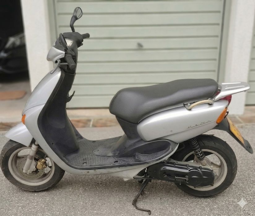 Yamaha Neo '50 circular diariamente