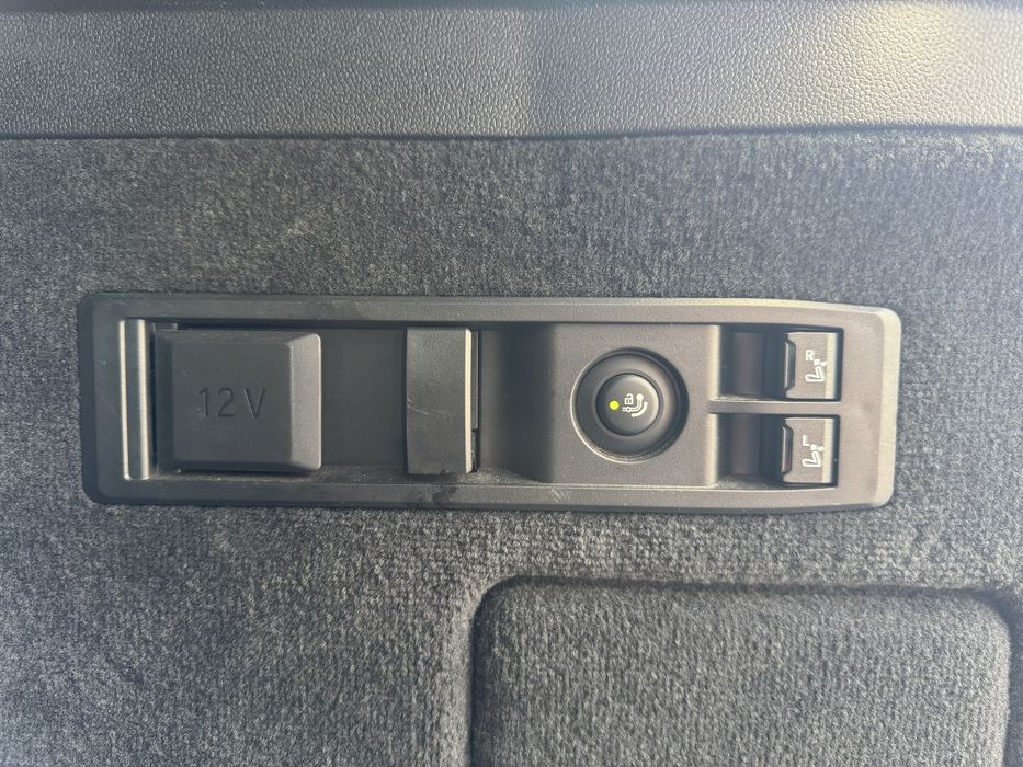 BMW iX 40 2023 Європа