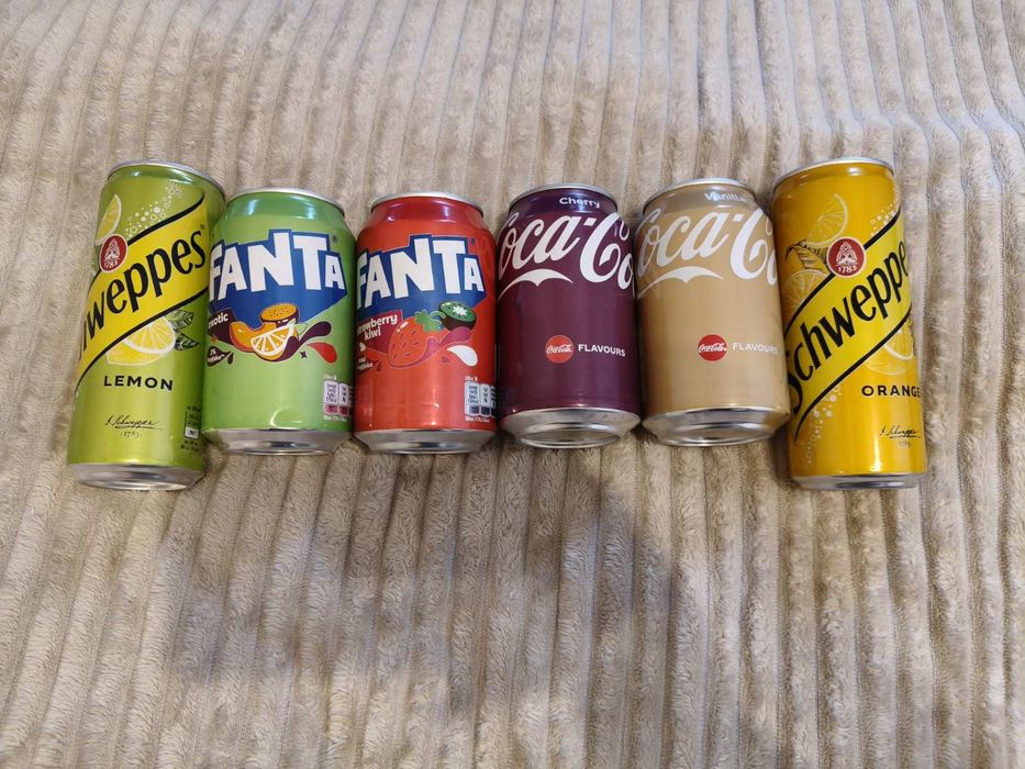 Напої та енергетики Monster Energy, Fanta, Coca-Cola, Pringles