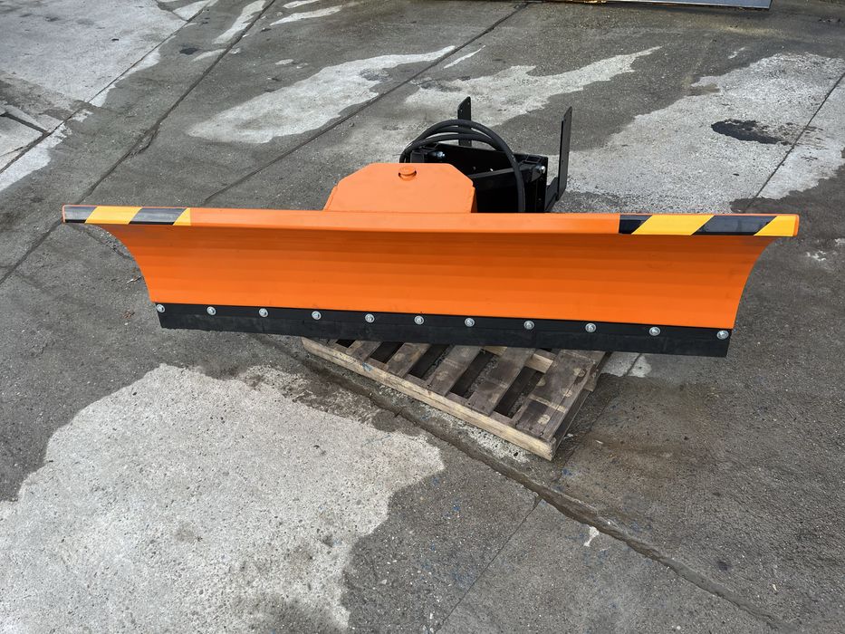 Pług do Śniegu Ursus C-330 bardzo mocna kostrukcja