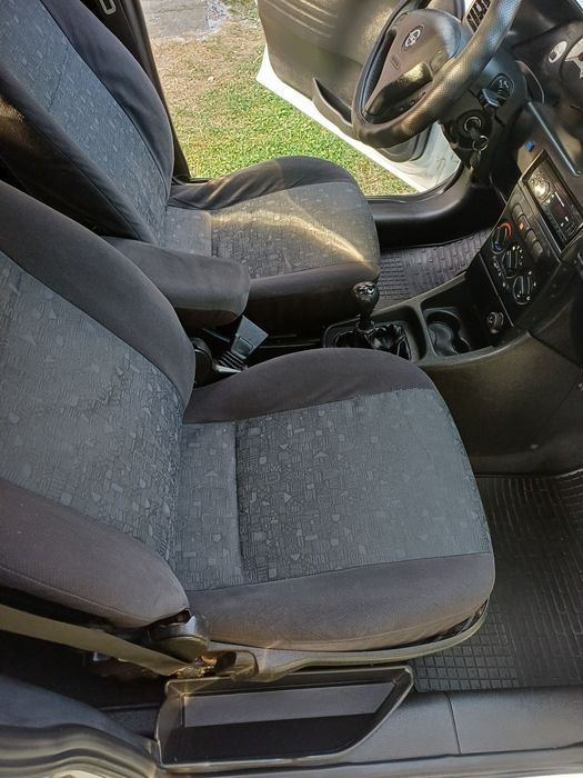 продам на ходу OPEL ZEFIRA 2.0 TDI 2000.р.