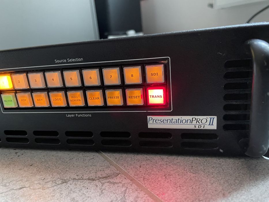 Barco PresentationPRO-II SDI VGA відео комутатор презентер