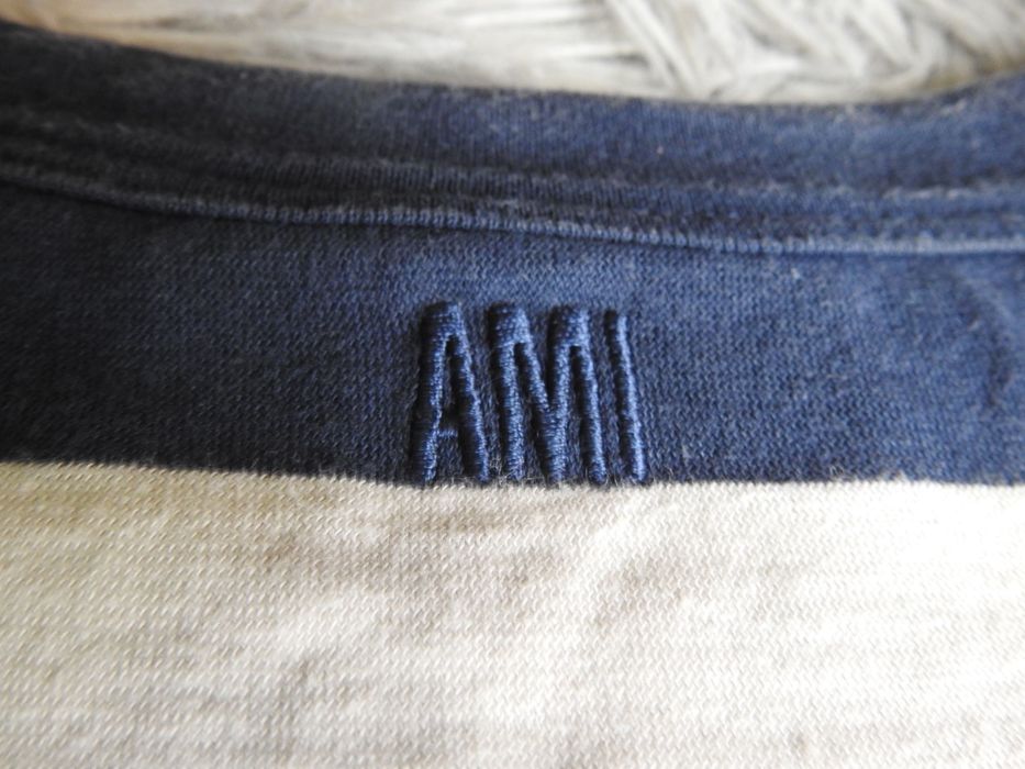 Tshirt Ami com bolso