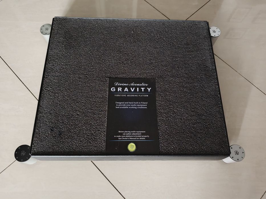 Platforma antywibracyjna Divine Acoustics GRAVITY (Czarna) – Stan BDB / Po Przeglądzie u Producenta