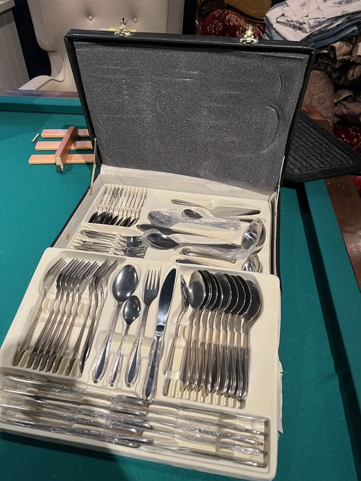 zestaw sztućcy stan bardzi dobry