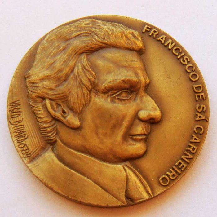 Medalha Bronze Francisco Sa Carneiro por BERARDO