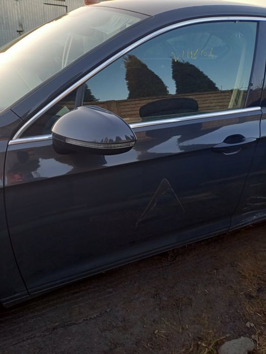 Drzwi lewy przód VW passat b8 kod lakieru L17F