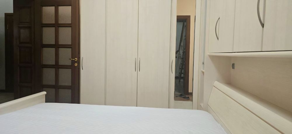 без комісії с.Чайки поруч з Києвом сучасний котедж