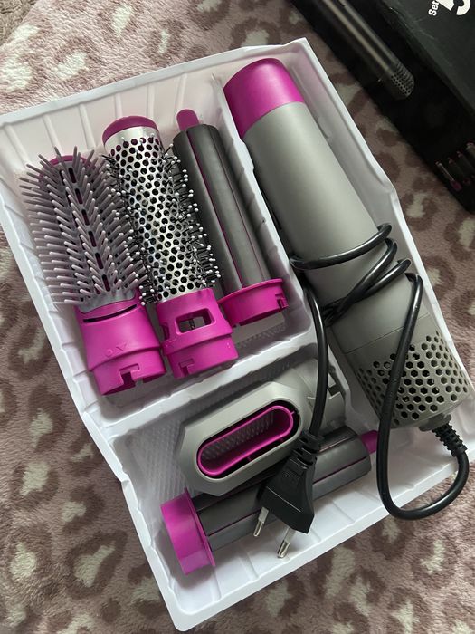 Фен - сушка новий