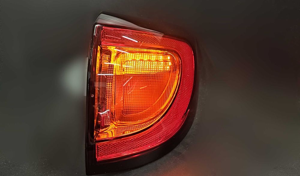 Konwersja przeróbka lamp USA Chrysler Pacifica Grand Voyager