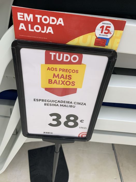 Espreguiçadeira resina e colchão