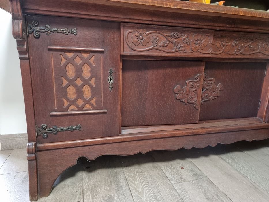 Móvel aparador antigo maciço, vintage