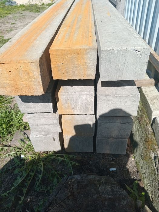 Продам  стовби під пам'ятники