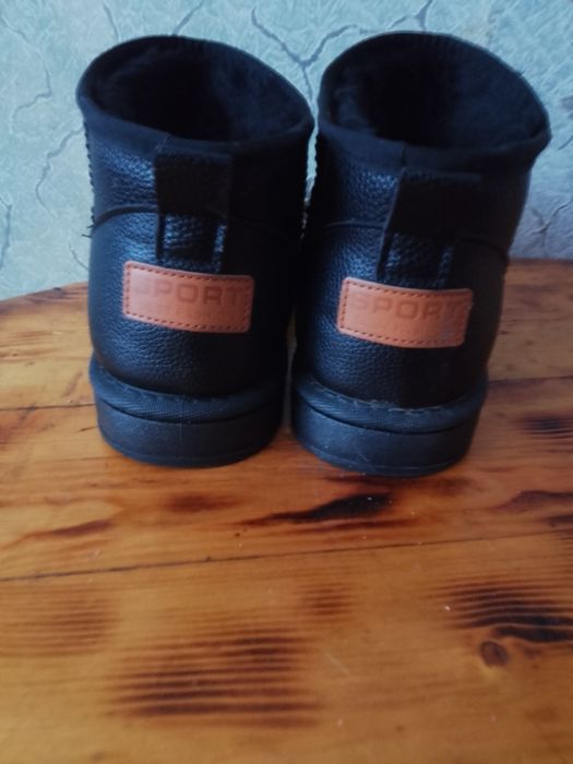 Уги человічі розмер 45 идут на 44 новие