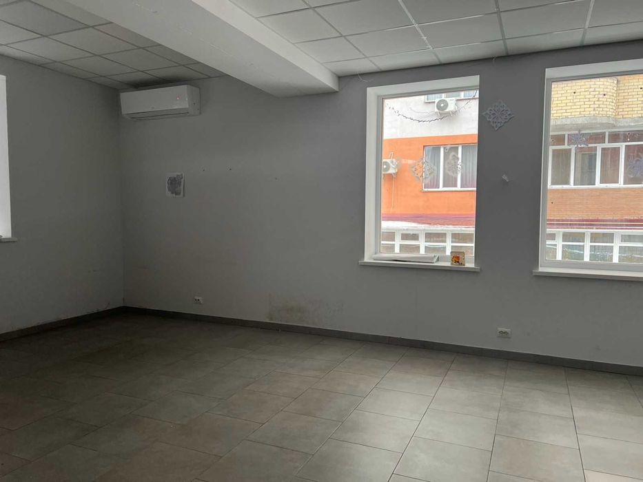 Здам коммерційне приміщення на Замості 3030