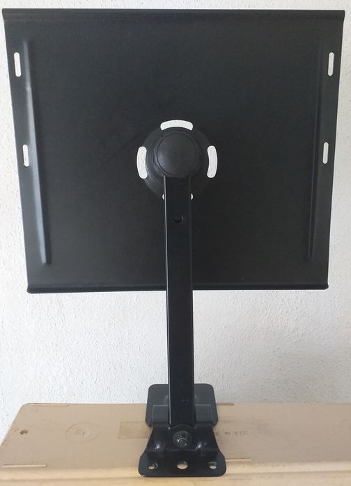 Suporte metálico para TV
